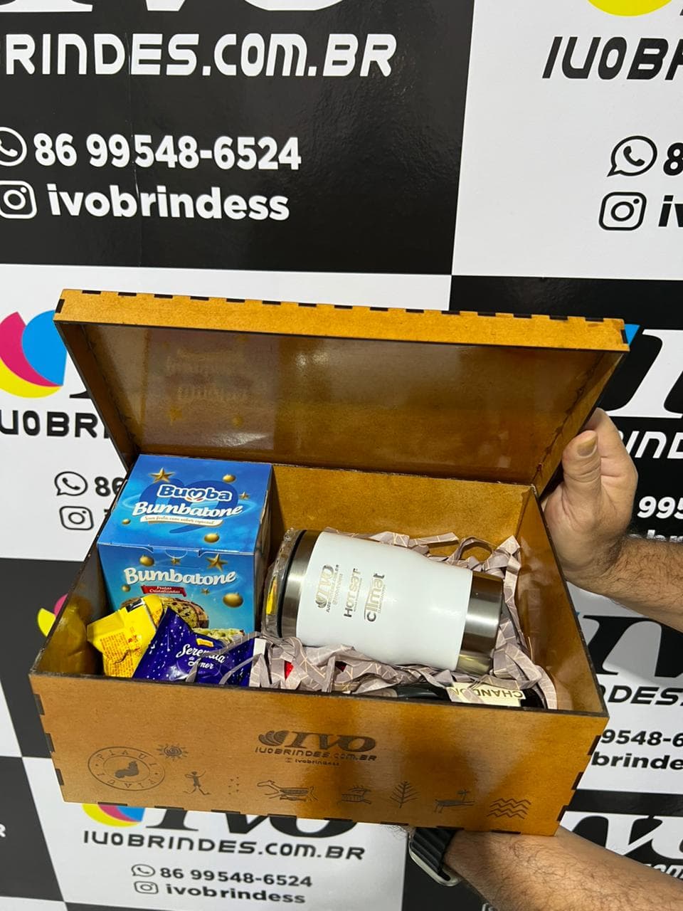 Caixa Personalizada no MDF para presente ou eventos.