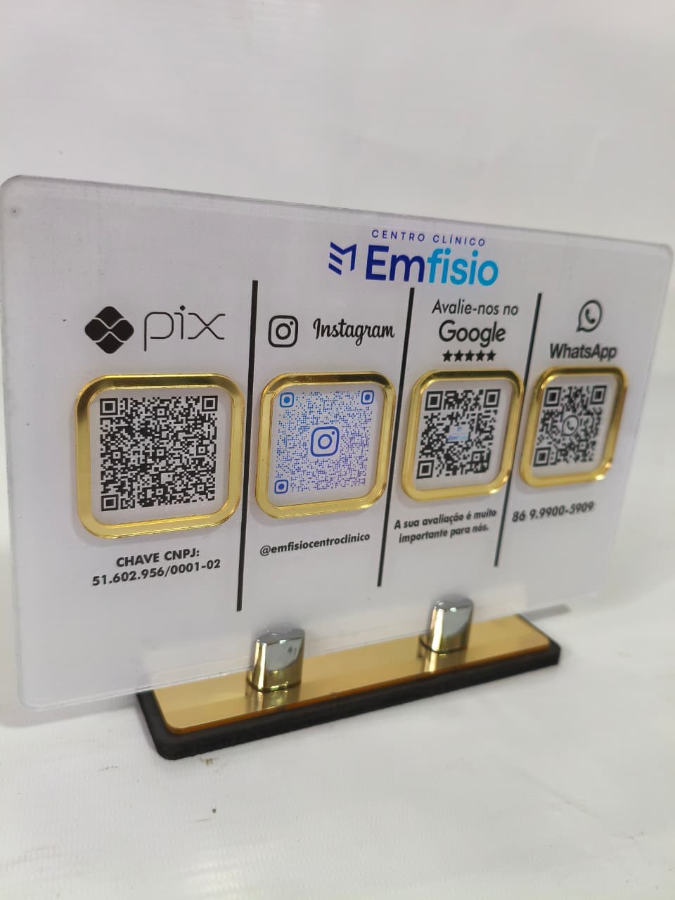 Placas feitas no Acrílico.